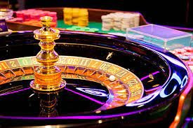 Antarmuka permainan Lucky Twins di platform momo slot